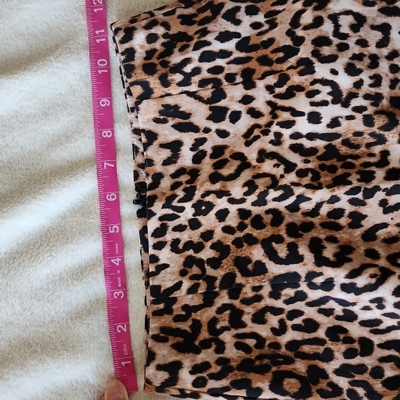 Leopard Pencil Skirt - Picture 3 of 3
